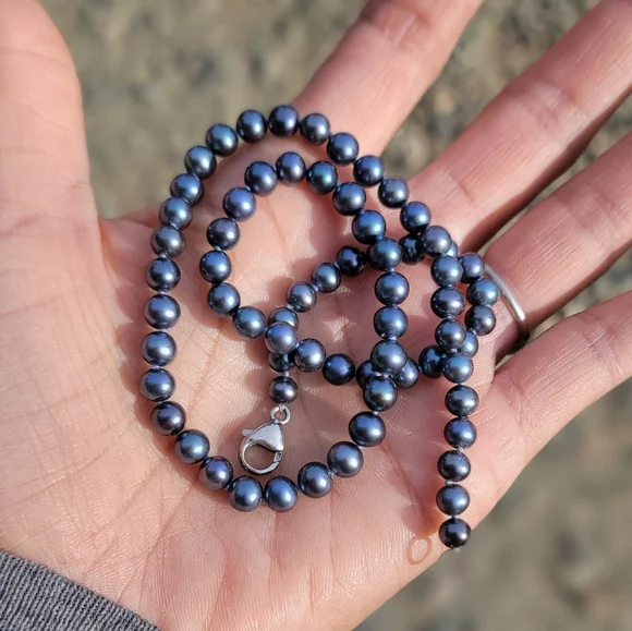 Amazing high-grade natural genuine black pearl 925 sterling silver necklace